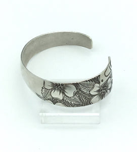 Silver Wild Rose & Hummingbird Bracelet 1/2-1/4